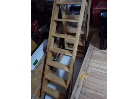 实木折叠式楼梯